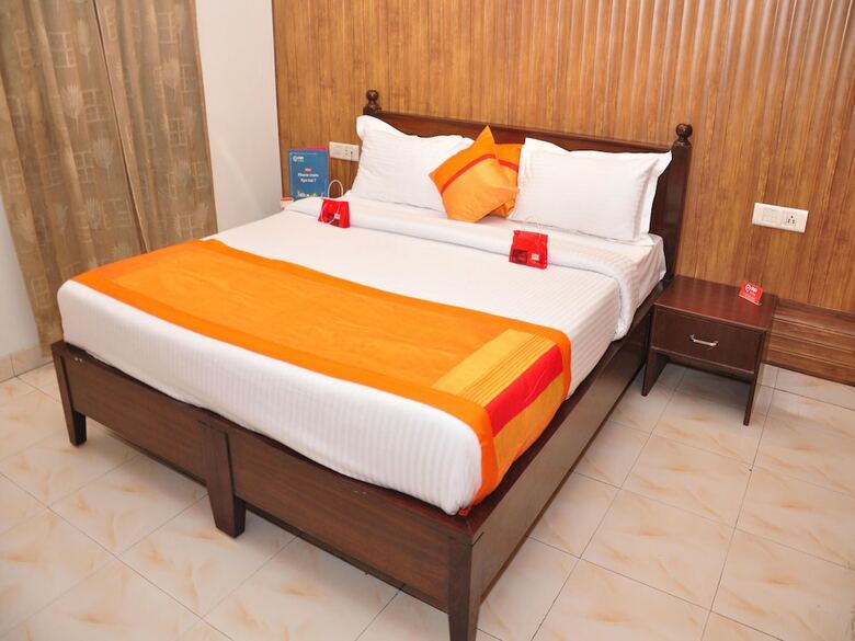 Oyo 2130 Hotel Hk Continental