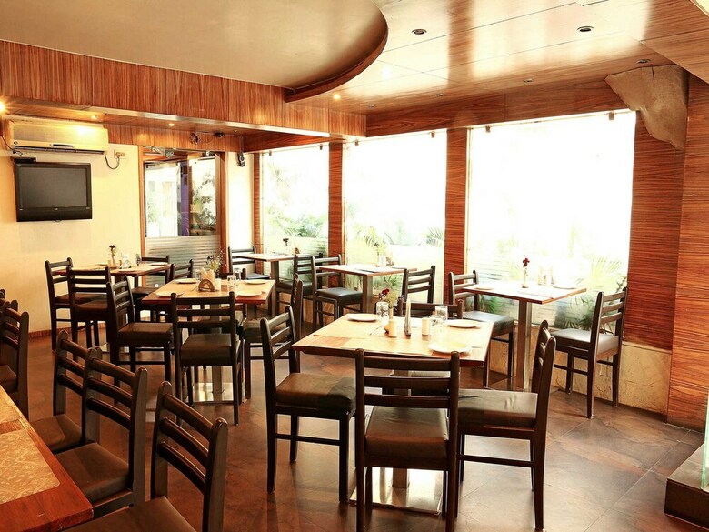 Oyo 3055 Hotel Beeu
