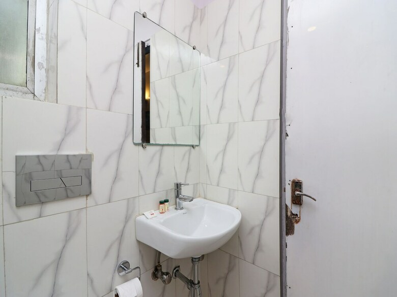 Oyo 3055 Hotel Beeu