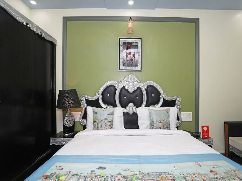 Oyo 2629 Hotel Royal Odyssey