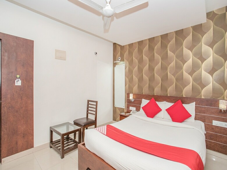 Hotel Oyo 3242 Status Fine Dine