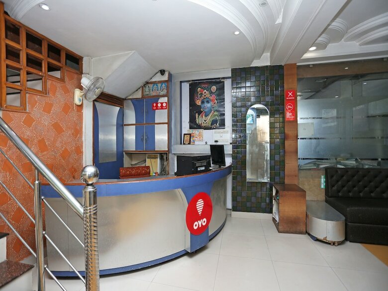 Oyo 4406 Hotel Arya Palace