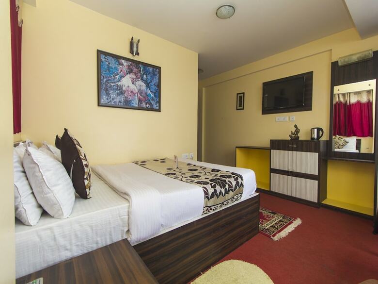 Hotel Oyo 4516 Golden Wind Horse