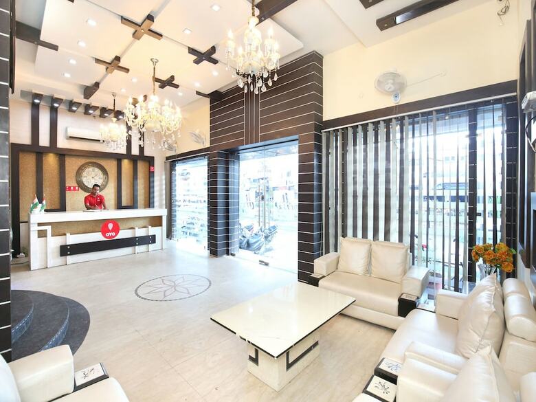 Oyo 9235 Hotel Nayyar