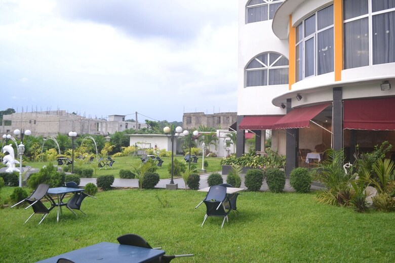 Hotel Le Jardin D'eden 2