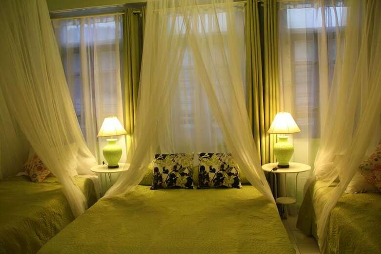 Hotel Mandarin Room
