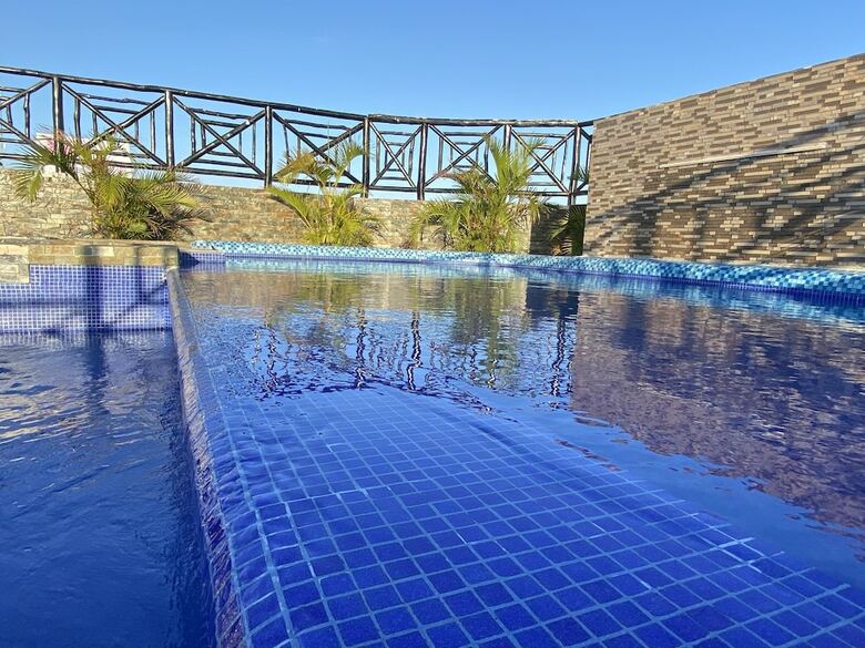 Apartamentos Hotel Suites La Roca