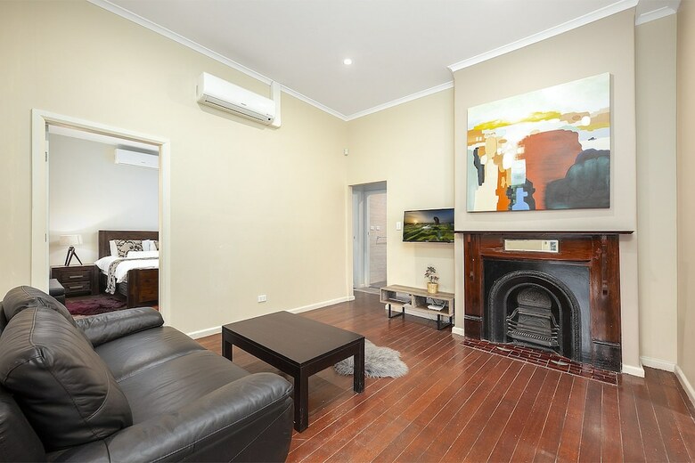 Villa Carlingford