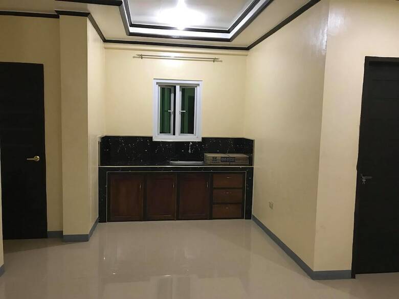 Hotel Zedekiah Transient House