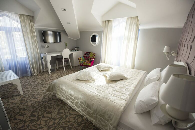 New Belgrade Garni Hotel