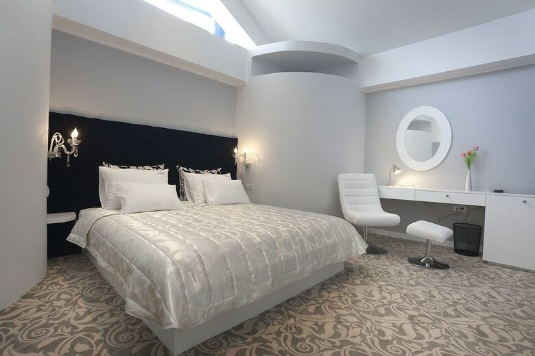 New Belgrade Garni Hotel