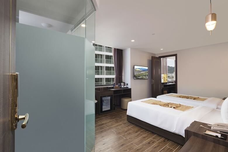 V Hotel Nha Trang