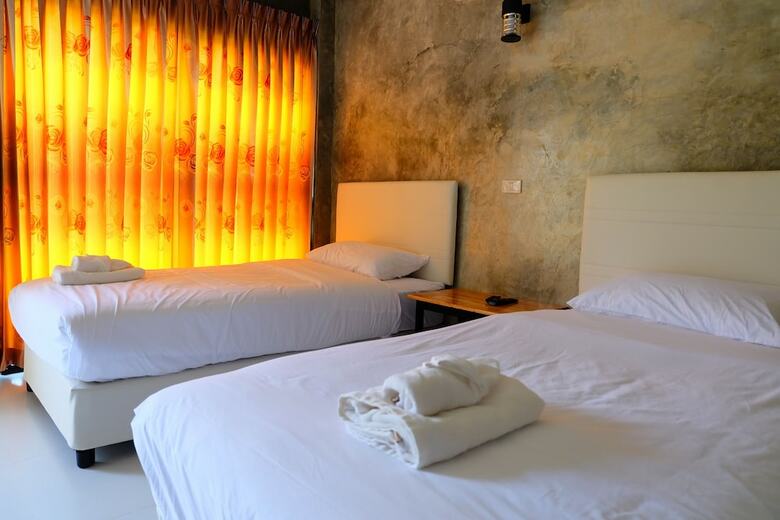 Hotel T Table Inthanon