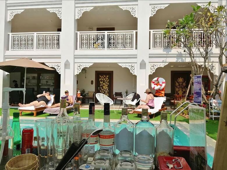 White Boutique Hotel And Spa