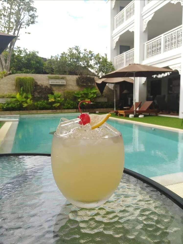 White Boutique Hotel And Spa