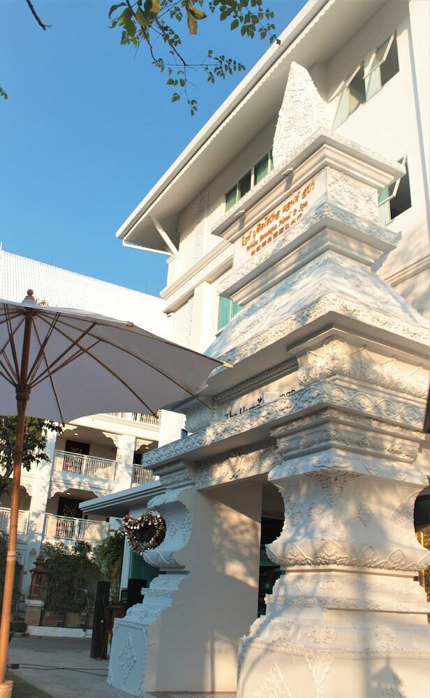 White Boutique Hotel And Spa