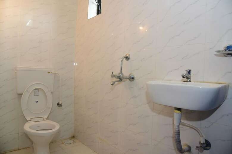 Hotel Nirvaah Room Siolim AC