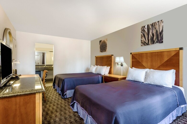 Hotel Howard Johnson By Wyndham Scottsdale Old Town