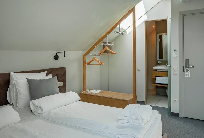 Hotel Diplomat Residence