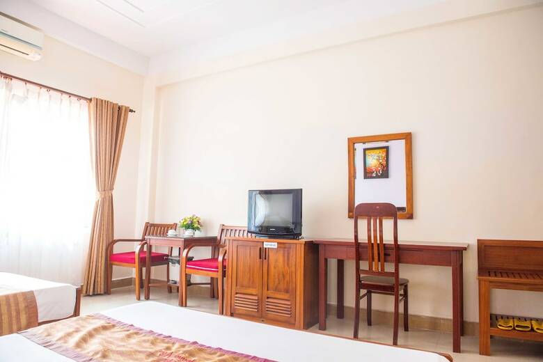 Hoang Van Hotel