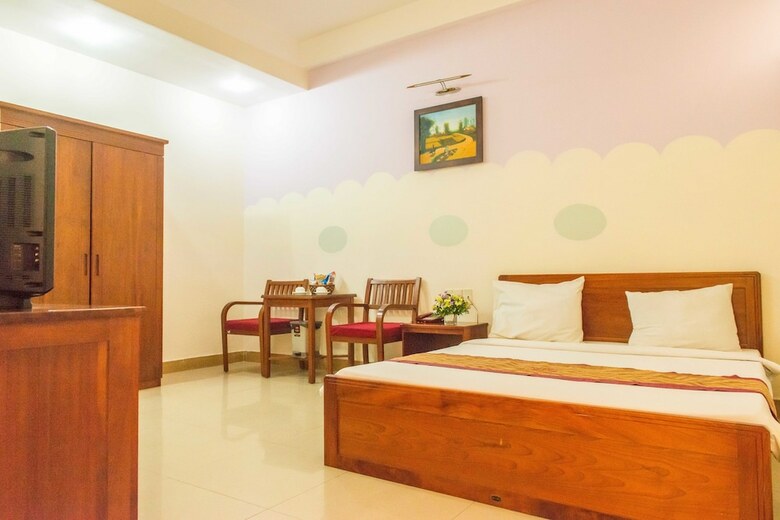 Hoang Van Hotel