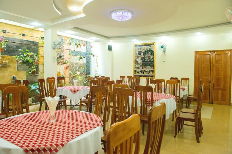 Hoang Van Hotel