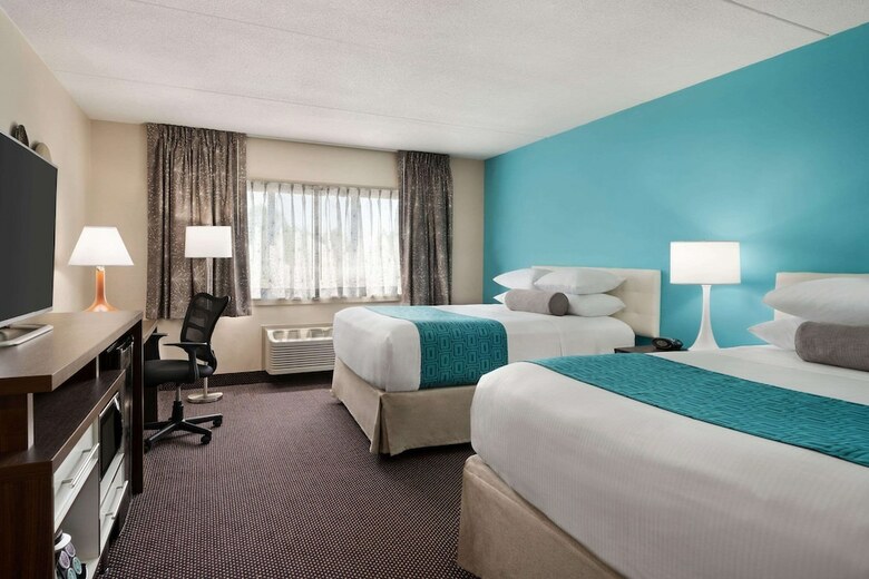 Howard Johnson Hotel By Wyndham South Portland