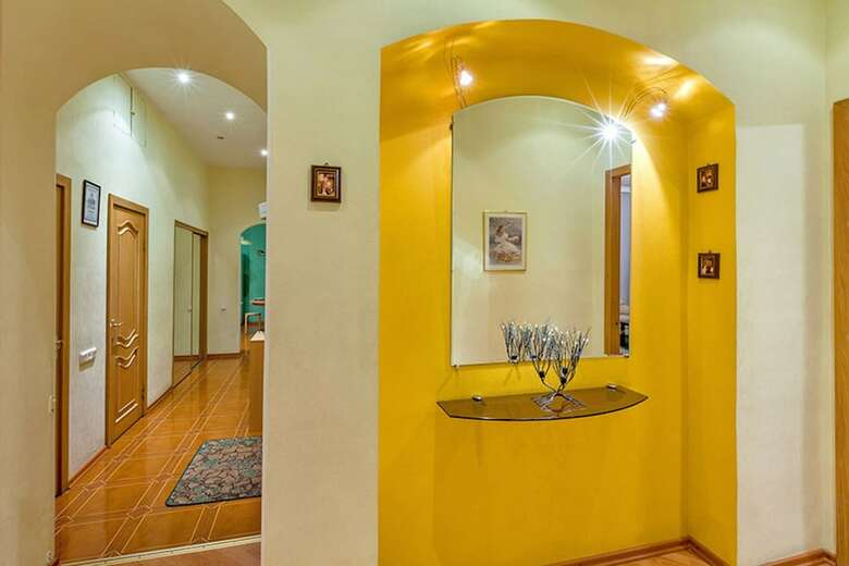Friends Apartment On Pushkinskaya