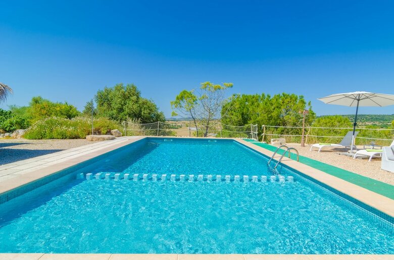 Villa Bandris Nou