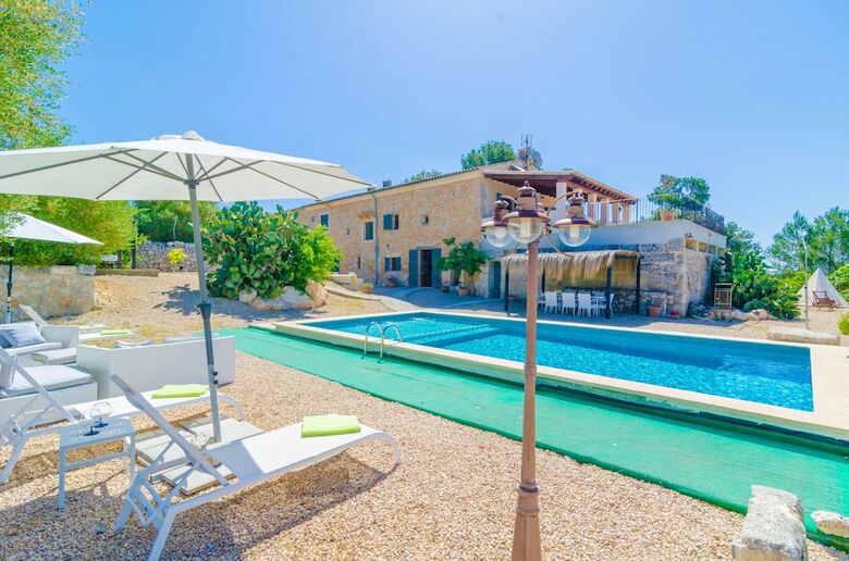 Villa Bandris Nou