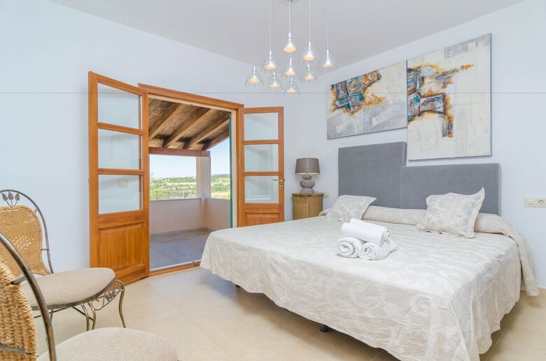 Villa Bandris Nou