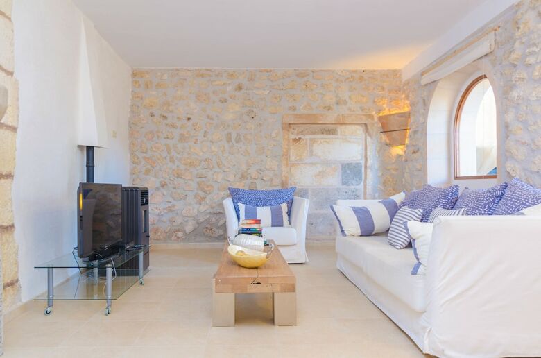 Villa Bandris Nou