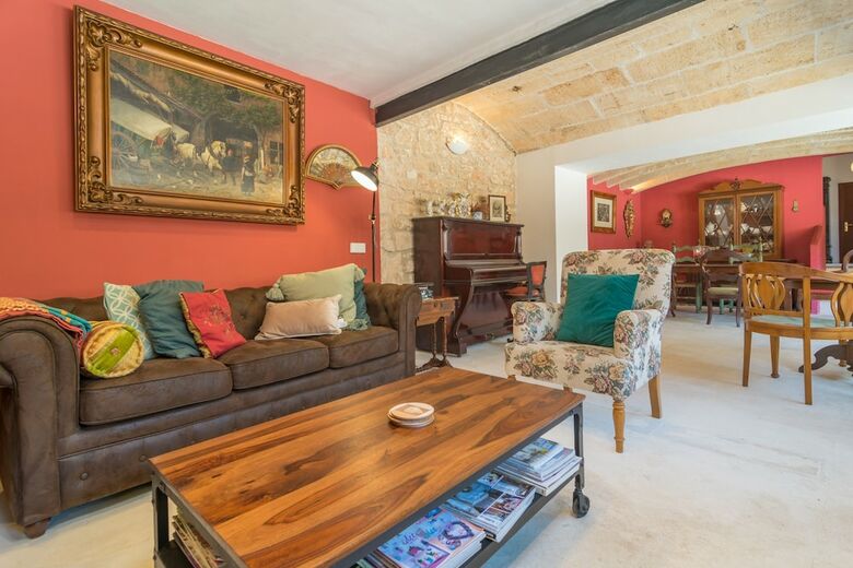 Villa Cal Senyor Dami�
