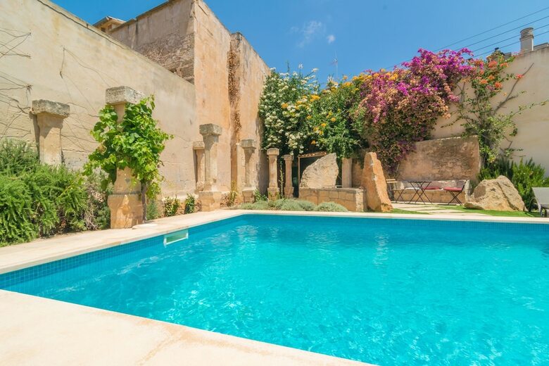 Villa Cal Senyor Dami�