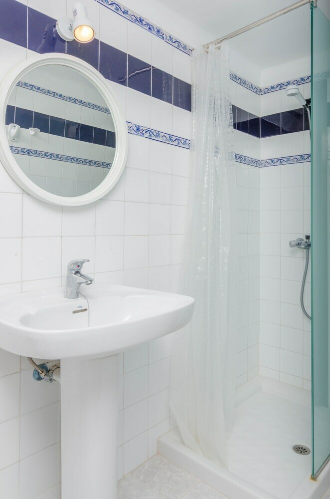 Apartamentos Danus Burguera P1