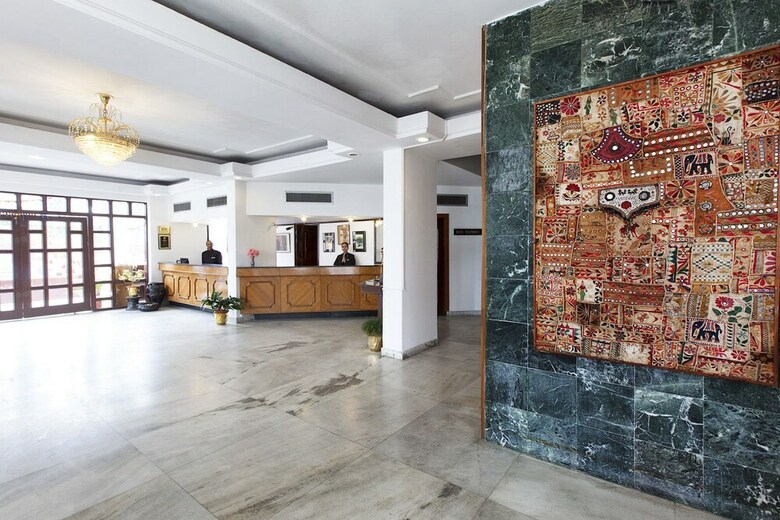 Hotel Sterling Manali