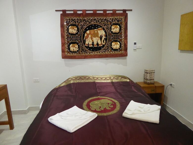 Aparthotel The Orchid Beach Resort At Vip Resort