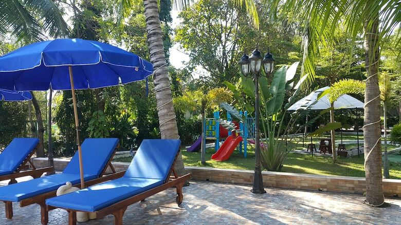 Aparthotel The Orchid Beach Resort At Vip Resort