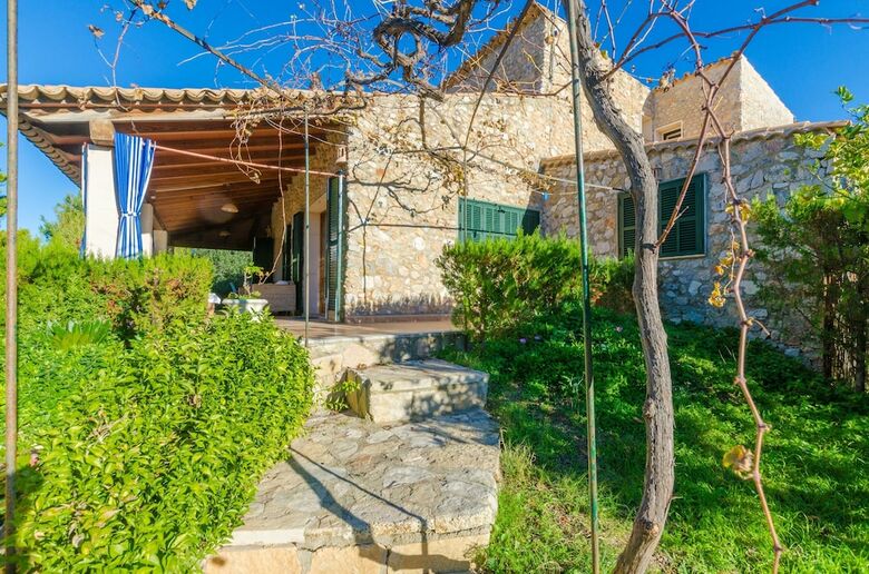 Villa Can Reure ( Can Par�s)