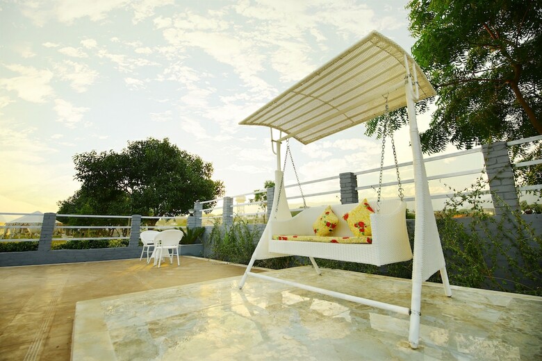 Hotel Rawai Luxury Tents