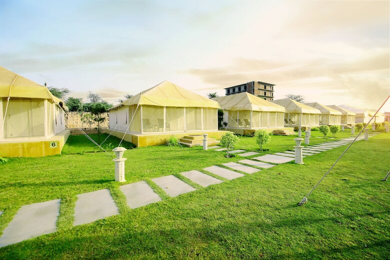 Hotel Rawai Luxury Tents