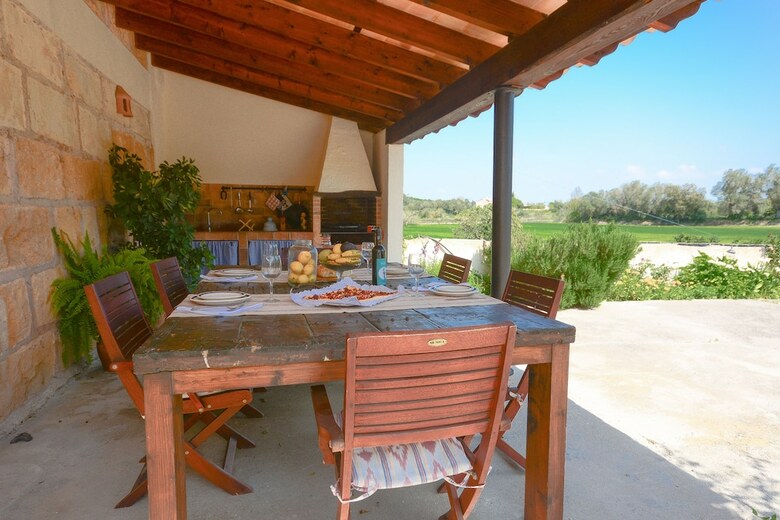 Villa Short Dhortella