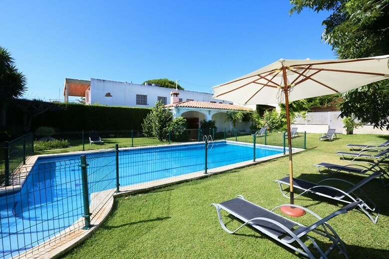 Casa Junto Al Mar Para 12 Personas En Cambrils