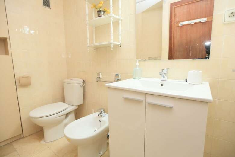 Apartamento Moderno Para 6 Personas En Salou