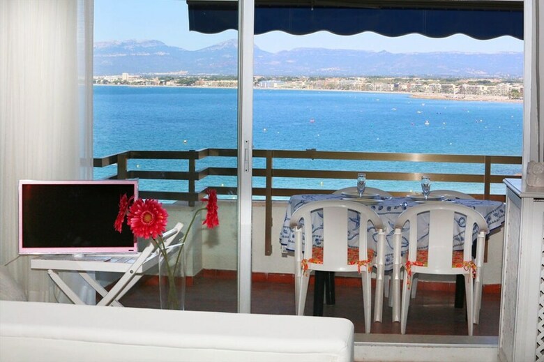 Apartamento Moderno Para 6 Personas En Salou