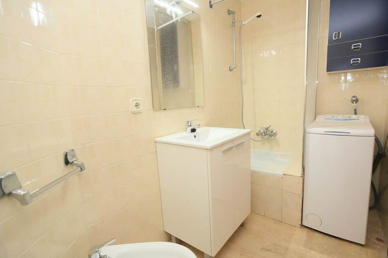 Apartamento Moderno Para 6 Personas En Salou
