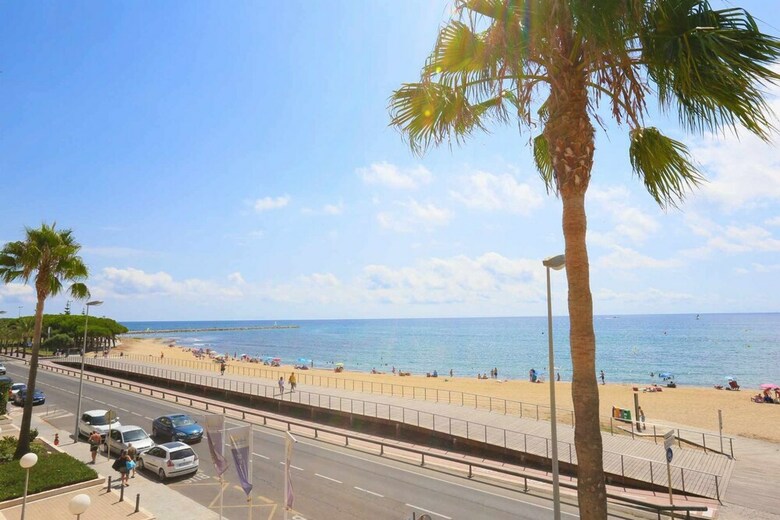 Apartamento Junto Al Mar Para 7 Personas En Cambrils