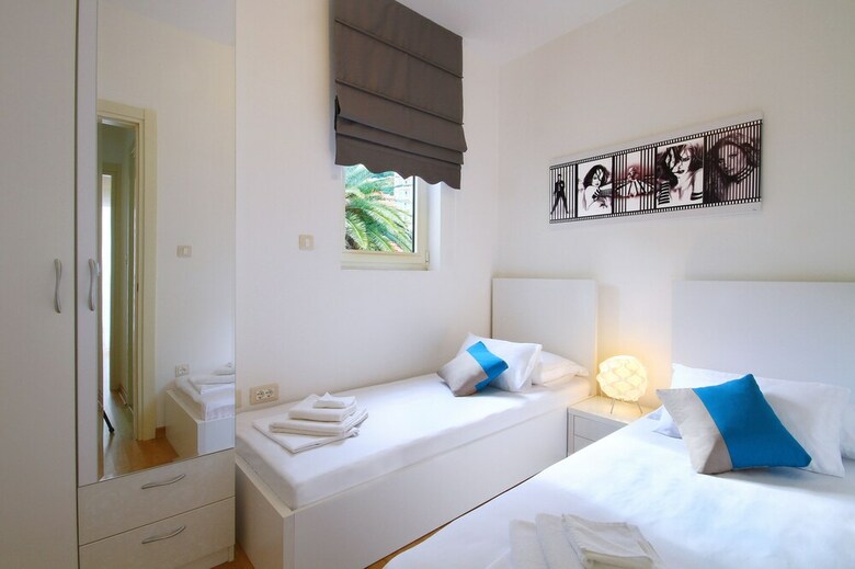 Sarap Apartments Budva