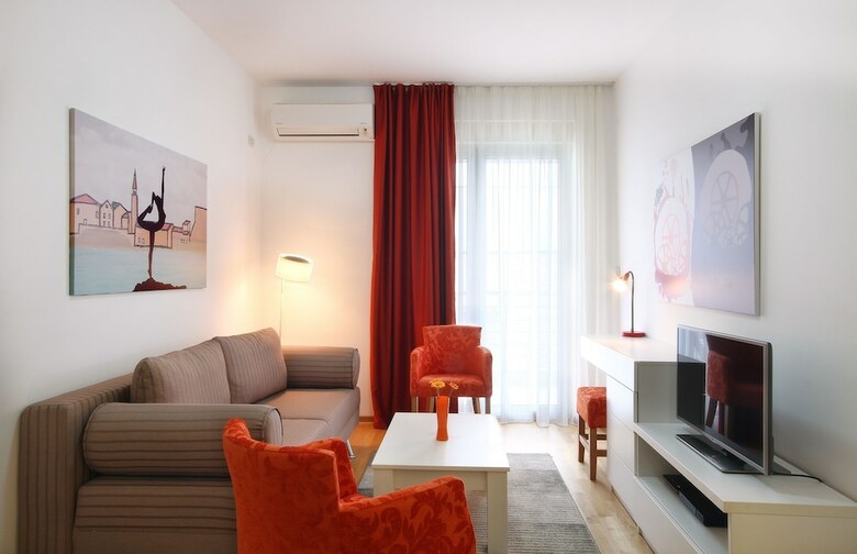 Sarap Apartments Budva