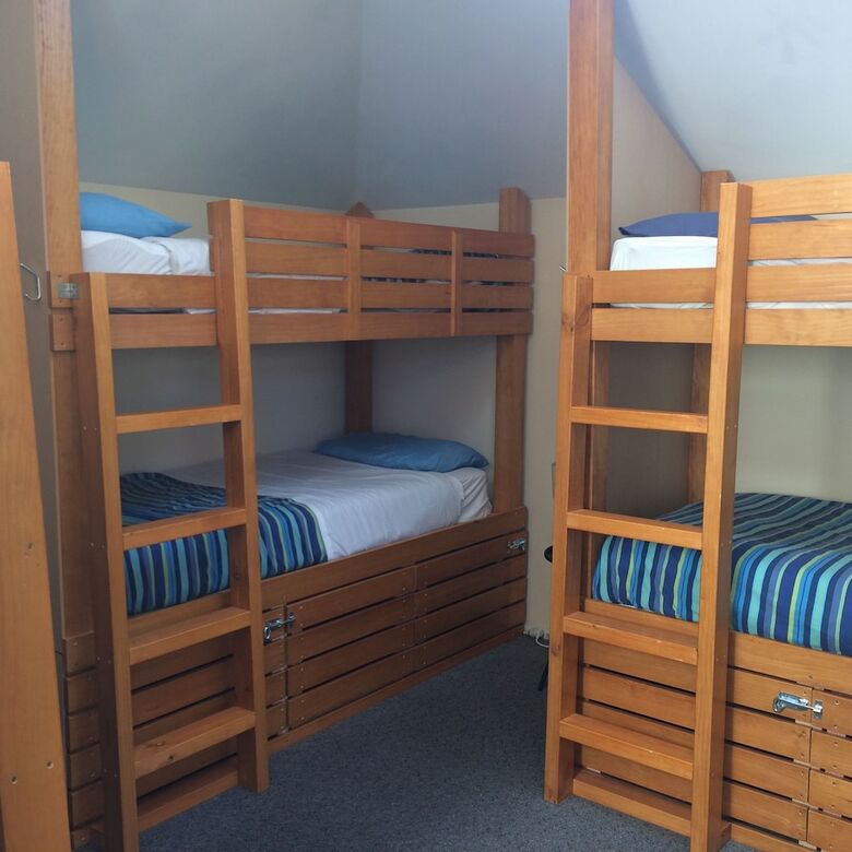 Hostal Almond House Hostel